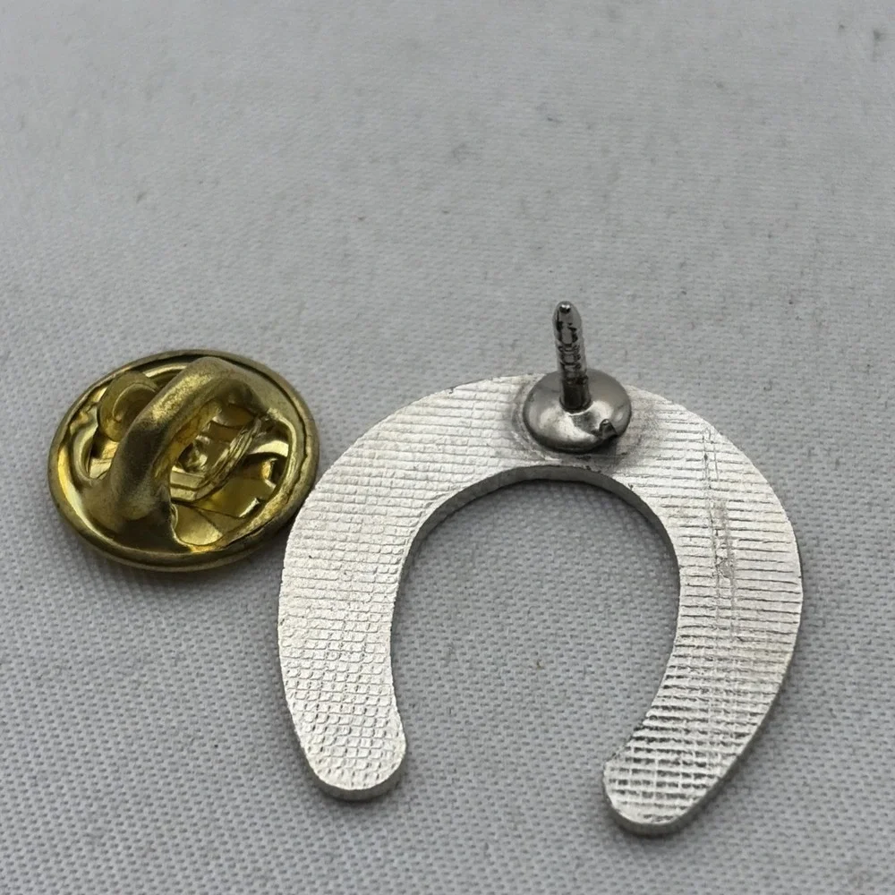Cartoon Horseshoe Horse Equestrian Lapel Hat Pin